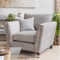Parker Knoll Harlow Classic Armchair Parker Knoll Harlow Classic Armchair