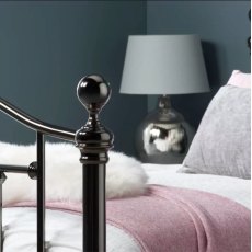 Victoria Double 135cm Metal Bed Black Victoria Double 135cm Metal Bed Black
